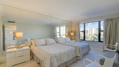 Bright, Airy corner unit in the newly renovated Galt Ocean - photo 21