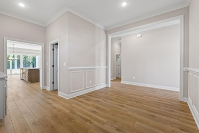 REDUCED & READY FOR MOVE IN: Discover this property through our - photo 22