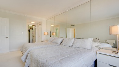 Bright, Airy corner unit in the newly renovated Galt Ocean - photo 22