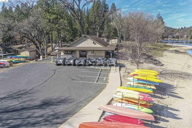 Ideally located within close proximity to Dunn Court Beach and - photo 24