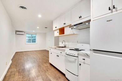 Nestled in the highly sought-after Tiana Shores enclave of - photo 28