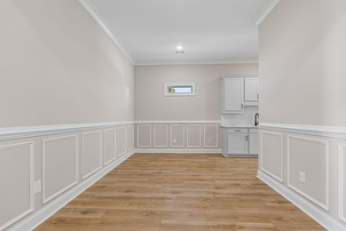 REDUCED & READY FOR MOVE IN: Discover this property through our - photo 36