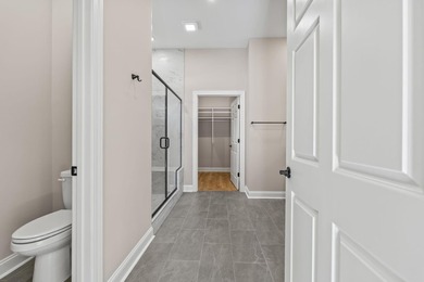 REDUCED & READY FOR MOVE IN: Discover this property through our - photo 37