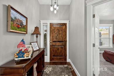 Meticulously maintained & showing true pride of ownership inside - photo 5