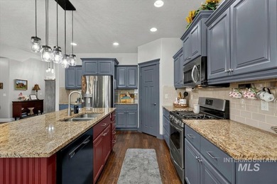 Meticulously maintained & showing true pride of ownership inside - photo 10