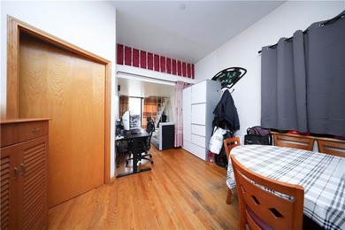 Welcome to this bright and spacious 1-bedroom, 1-bathroom condo - photo 8