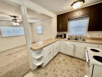 Charming Southside Cabin!
SG 17 Lake Cherokee - photo 5