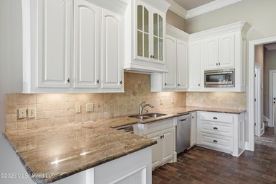 This stunning custom built, one owner home, constructed in 2009 - photo 12
