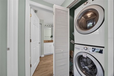 This 3 bed 2-1/2 bath condo in Surf Club III is in excellent - photo 20