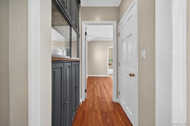 Legal one dwelling detached home in the Bronx featuring 3 - photo 21