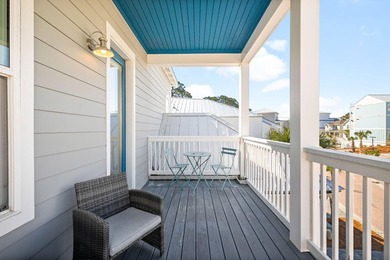 Sleeping up to 10 guests, 62 Charming Way offers two bedrooms - photo 22