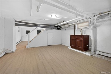 Legal one dwelling detached home in the Bronx featuring 3 - photo 22