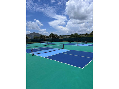 This 3 bed 2-1/2 bath condo in Surf Club III is in excellent - photo 32