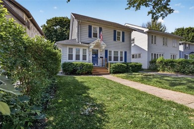 Welcome to this charming and updated colonial in the highly - photo 2