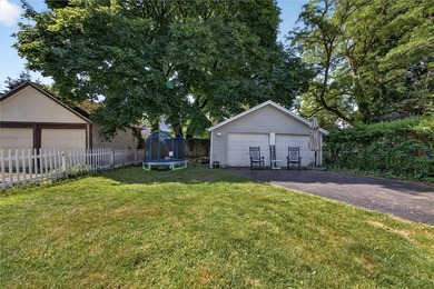 Welcome to this charming and updated colonial in the highly - photo 3