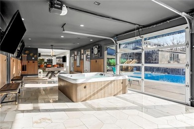 Ideally located just approximately 10 minutes from downtown