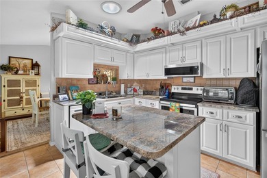 Under contract-accepting backup offers. Welcome to this - photo 13