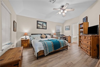 Welcome to 336 Lema Drive in the desirable Northshore - photo 16