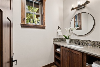 Experience refined mountain living in this turnkey exceptional - photo 18
