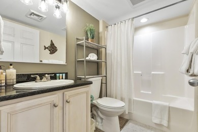 Welcome to Unit 1607 at Crescent Shores. A beautiful luxury - photo 20