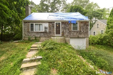 **HUGE INVESTOR OPPORTUNITY** Welcome to 34 Deepwood Lane - photo 1