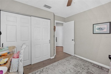 Under contract-accepting backup offers. Welcome to this - photo 23