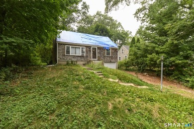 **HUGE INVESTOR OPPORTUNITY** Welcome to 34 Deepwood Lane - photo 4