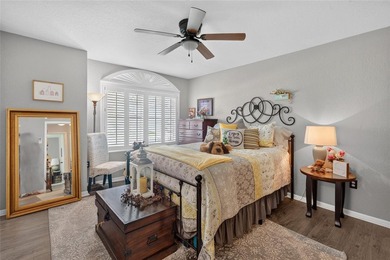 Under contract-accepting backup offers. Welcome to this - photo 24
