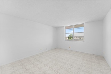 Stunning condominium in beautiful Boca Raton at the Patrician - photo 26