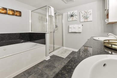 Welcome to Unit 1607 at Crescent Shores. A beautiful luxury - photo 28