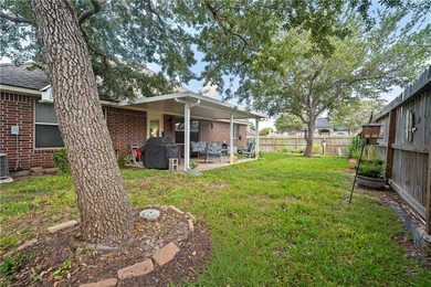 Welcome to 336 Lema Drive in the desirable Northshore - photo 28