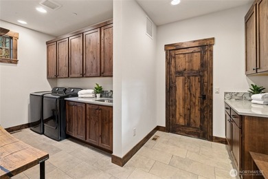 Experience refined mountain living in this turnkey exceptional - photo 30