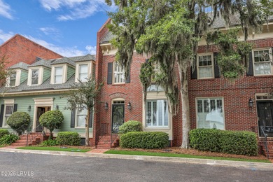 Enjoy refined Lowcountry living in this beautifully updated - photo 3