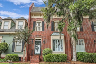 Enjoy refined Lowcountry living in this beautifully updated - photo 4