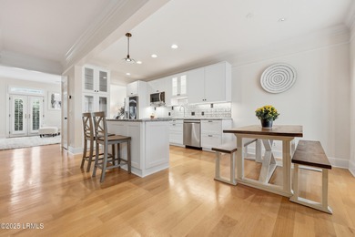 Enjoy refined Lowcountry living in this beautifully updated - photo 7