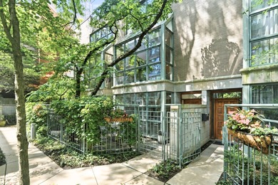 107 W DELAWARE Place F - photo 1