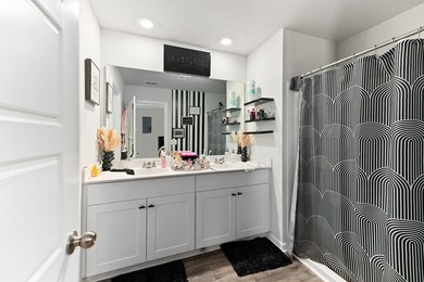 PRE-APPROVED SHORT SALE!!! Welcome to this beautifully - photo 15
