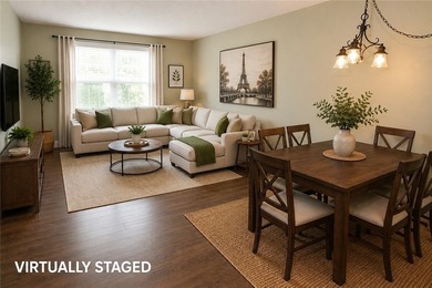Easy First-Floor Living in Webster! Looking for first-floor - photo 2