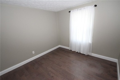 Easy First-Floor Living in Webster! Looking for first-floor - photo 9
