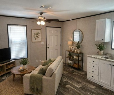Additional listing photo 1