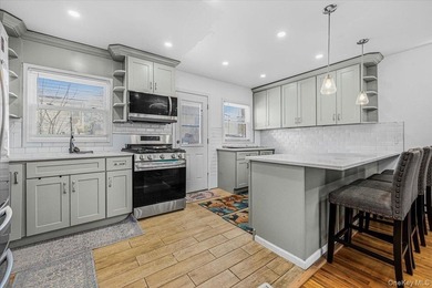 Step into this recently updated 3-bedroom, 1.5-bath home - photo 9