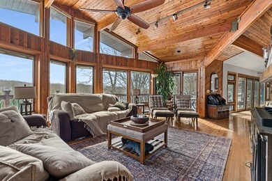 Unique Walk out Ranch Home on Two Waterfront Lots + Private - photo 9