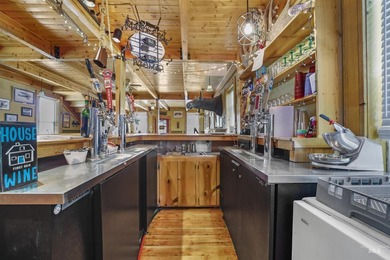 The Bear Bottom Inn is a fully equipped restaurant bar with - photo 7