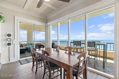 Gorgeous 3 bed/2 bath penthouse in the sought-after Sandcastle - photo 11