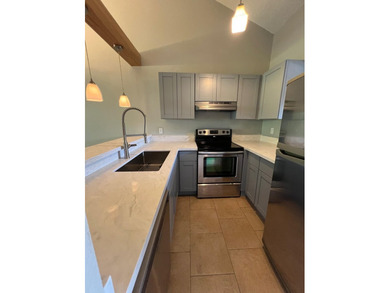 Motivated Seller. Top floor Haleakala Gardens 2 bedroom 2 bath - photo 11