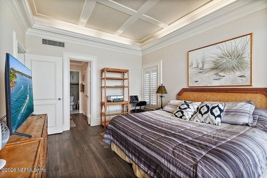 Gorgeous 3 bed/2 bath penthouse in the sought-after Sandcastle - photo 19