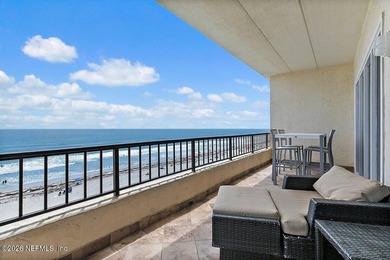 Gorgeous 3 bed/2 bath penthouse in the sought-after Sandcastle - photo 31
