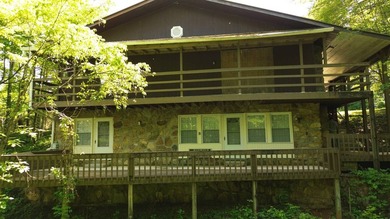 Dale Hollow Lake Home Sale Pending in Albany Kentucky