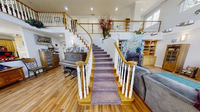 Magnificent custom home located right in town, thoughtfully - photo 2