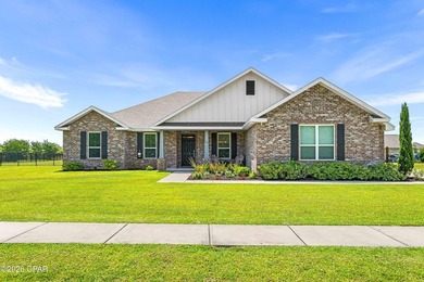 Golf Course Living at Its Finest -- 4BR/3BA on the Green in - photo 1